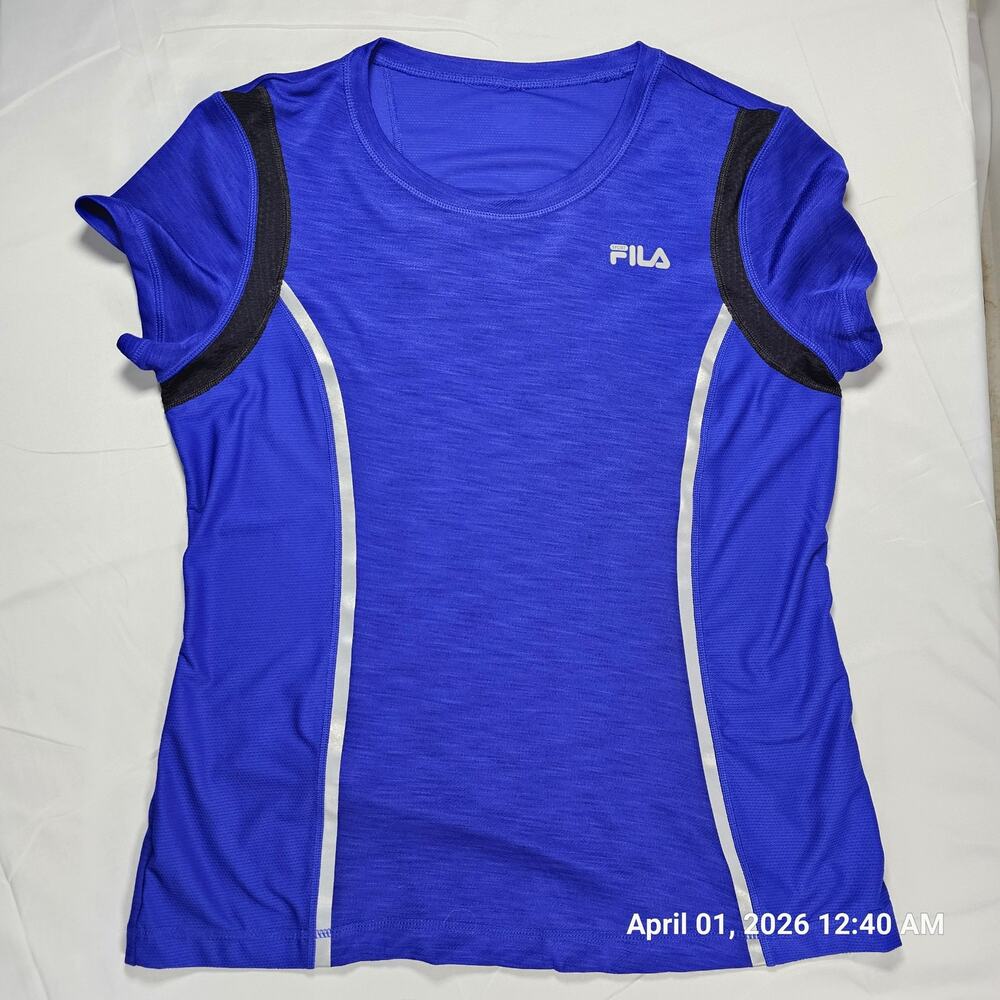 FILA Women’s S/M Athletic Top Blue Short Sleeve Workout Shirt Fitted Activewear